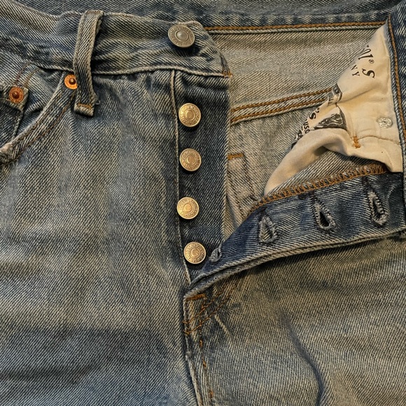 Levi’s • 501 S • Skinny • Women’s • Jeans • 25 X 30 • Button Fly • Distressed • - Picture 3 of 10